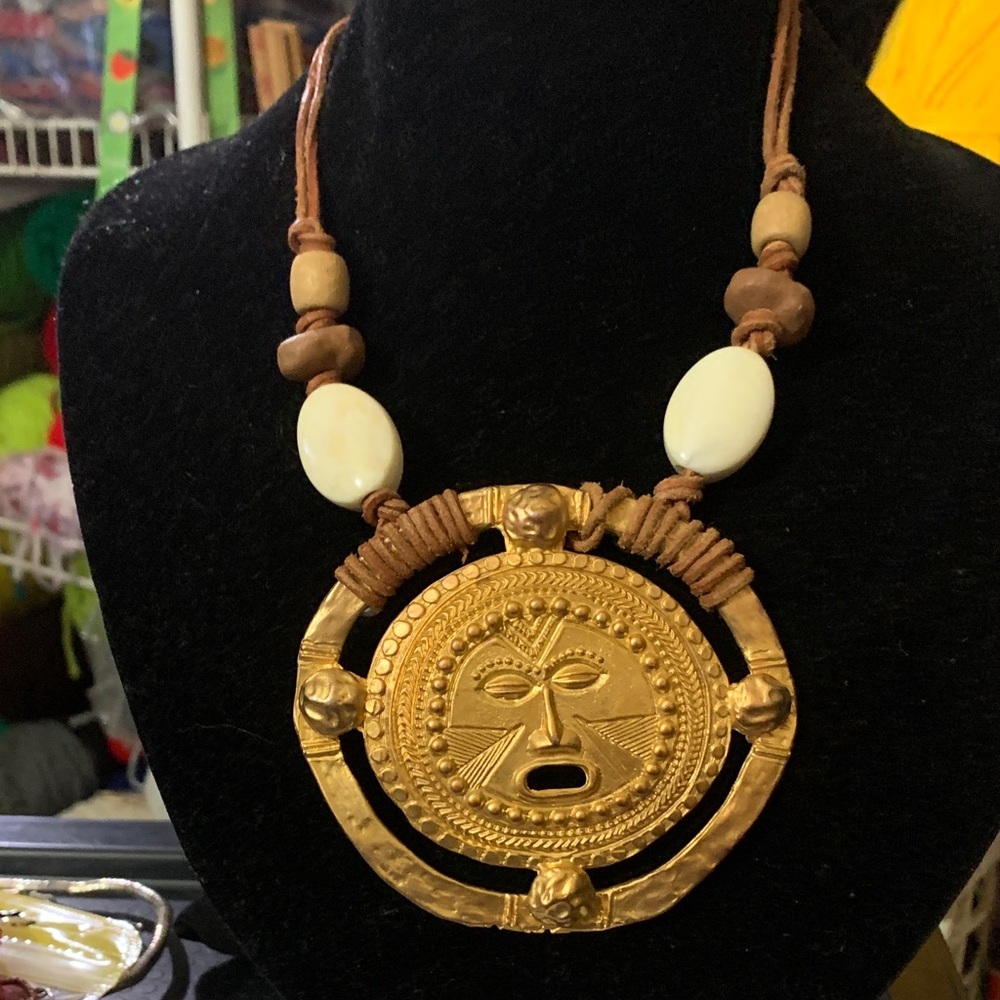 Vntg. Mexican Sun/Aztec Tribal Gold Tone Cord & Rocks Wooden Beads Necklace